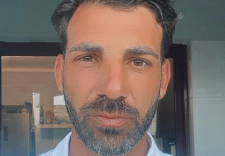 Treinador de futebol do Barrosas conversa com os alunos do Ensino Profissional